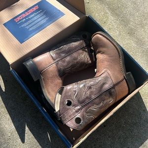 Boys working boots size 1